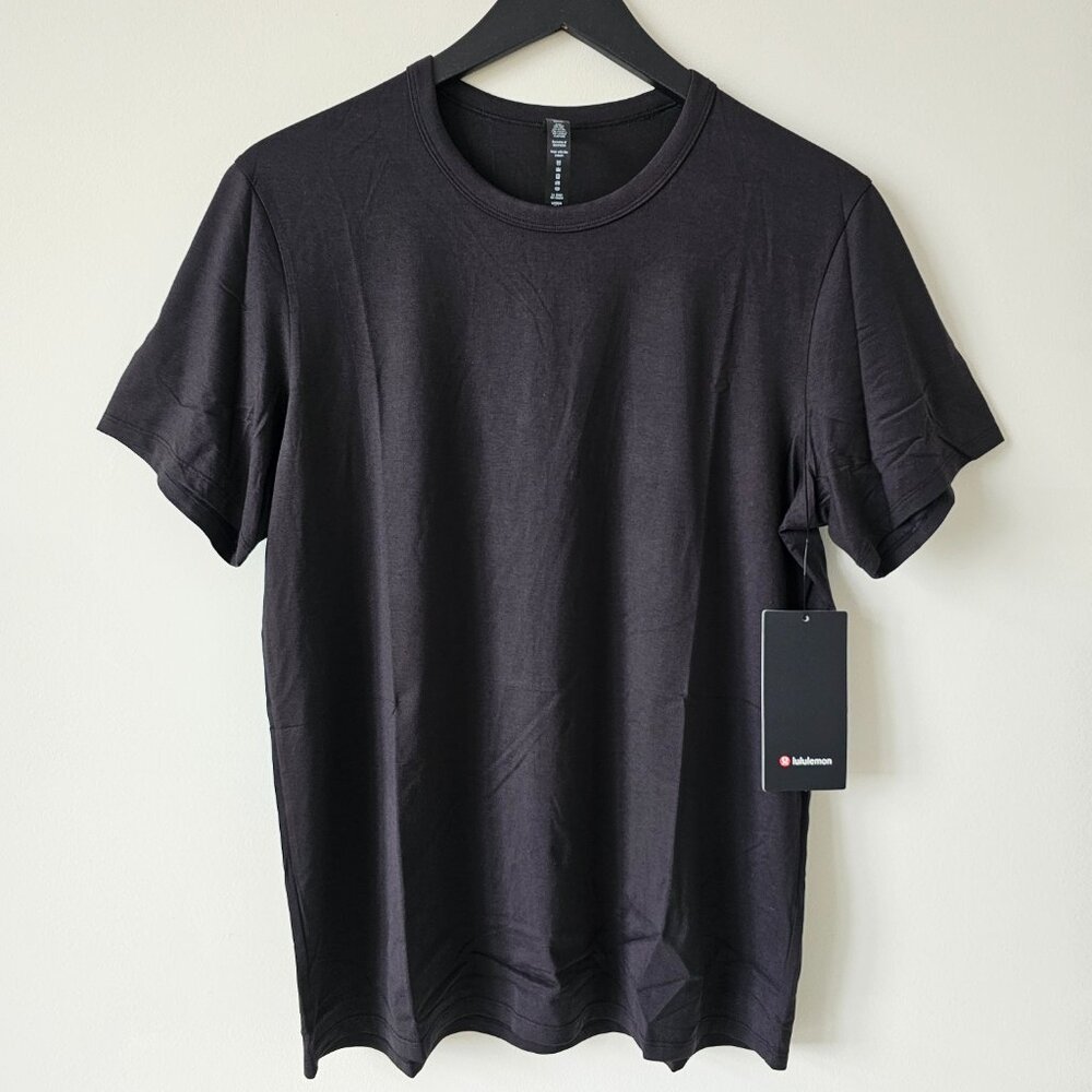 SOLD! NWT LULULEMON BLK Black Fundamental T Shirt Short Sleeve Top Men's Medium
